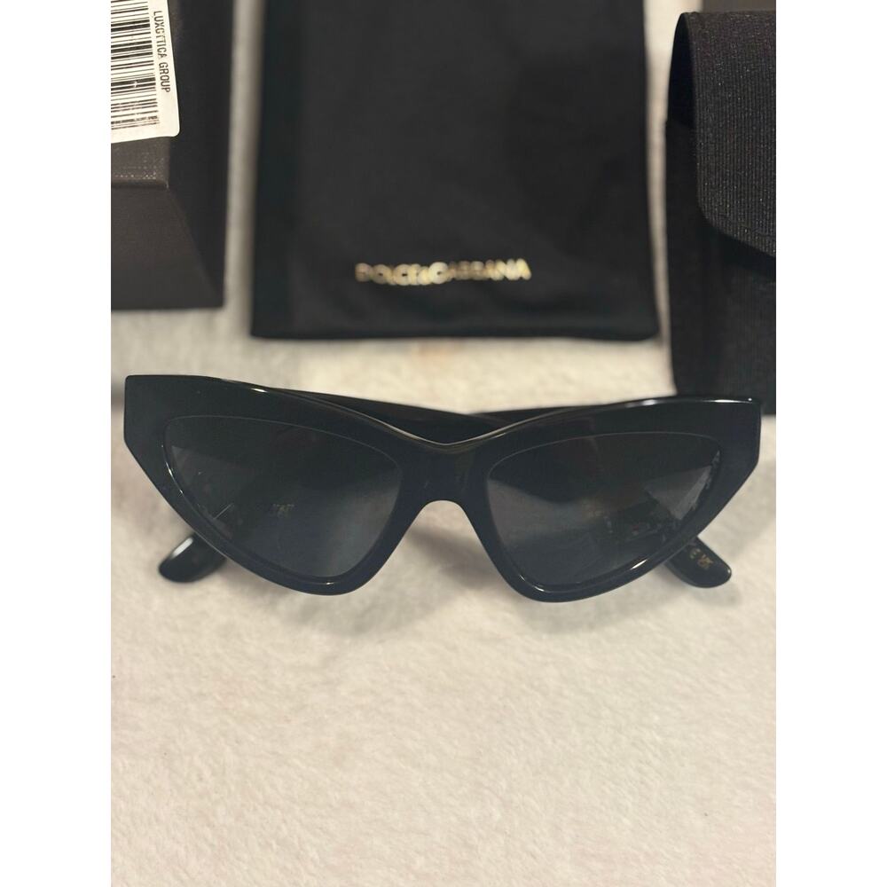 Brand New Dolce & Gabbana Sunglasses - Black Cat Eye DG4439 501/87